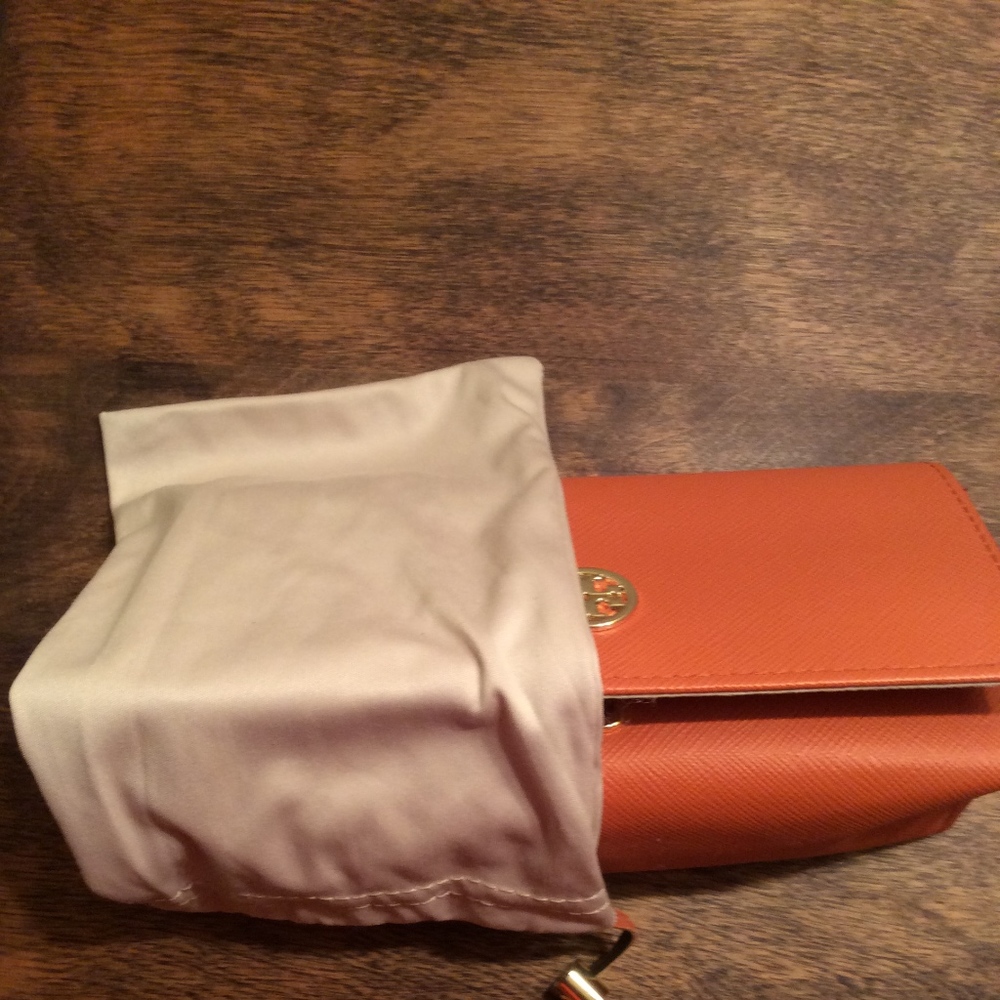 Tory Burch Sunglasses - Picture 1 of 6